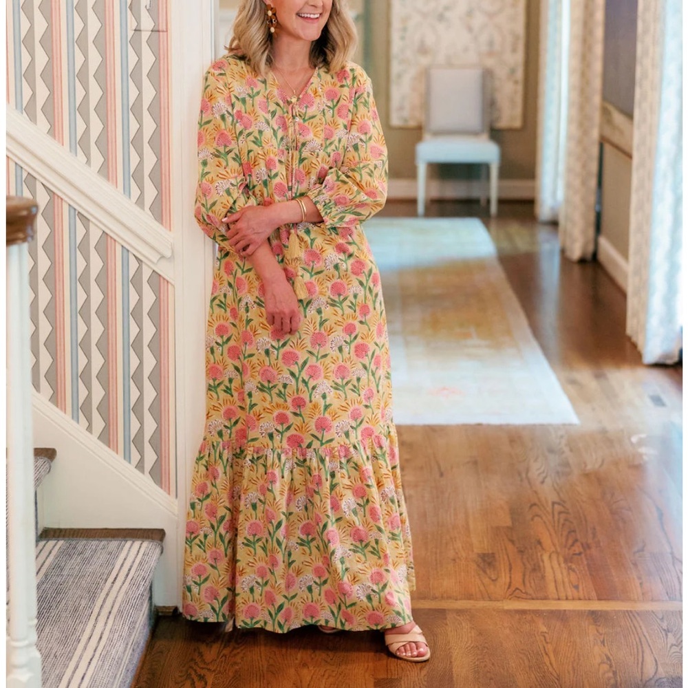 Chic Floral Maxi Dress in Pink and Green